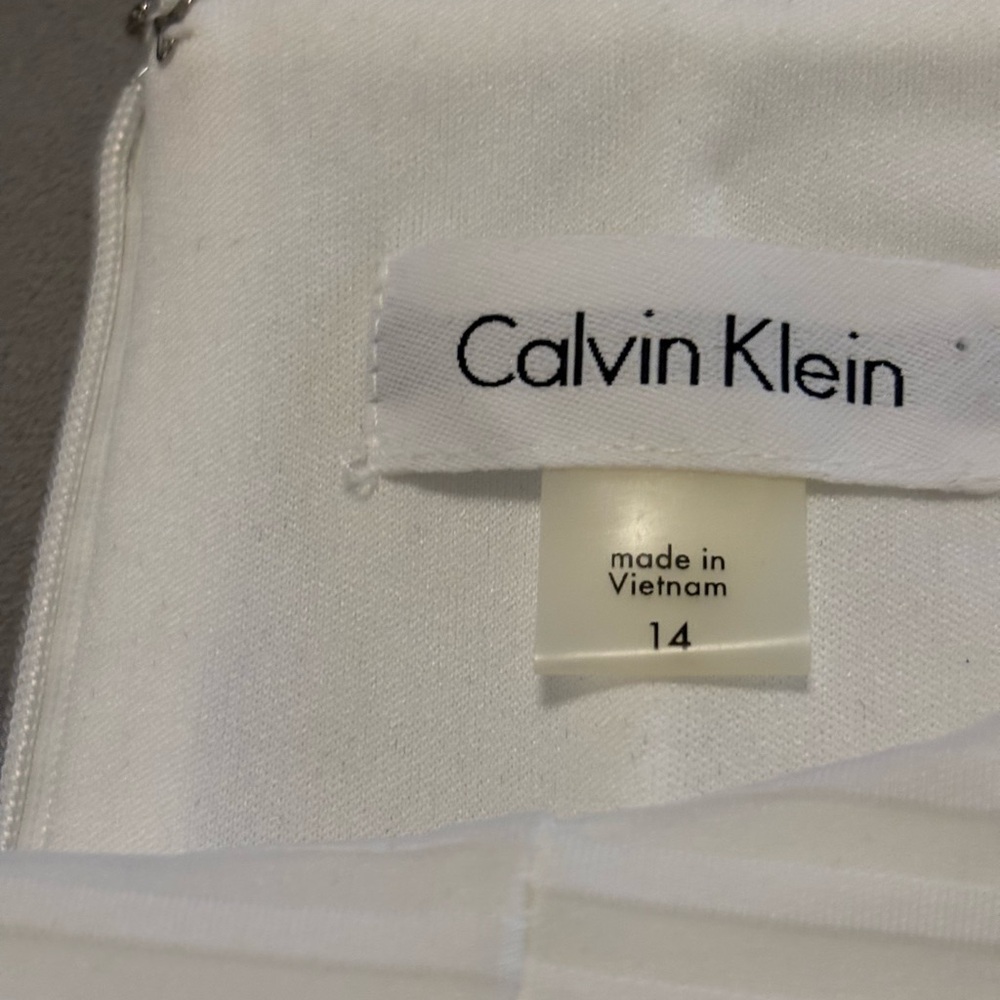 Calvin Klein Textured White Dress - Picture 10 of 13